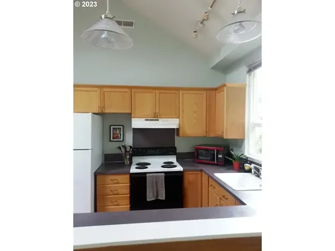 19378 Central Point Road Oregon City OR 97045
