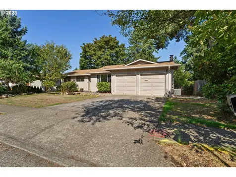 14285 Sw Cherryhill Drive Beaverton OR 97008