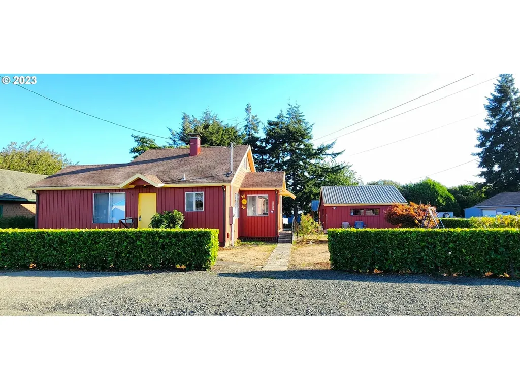 93826 High Lane Coos Bay OR 97420