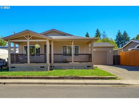 512 Madsen Loop Carlton OR 97111