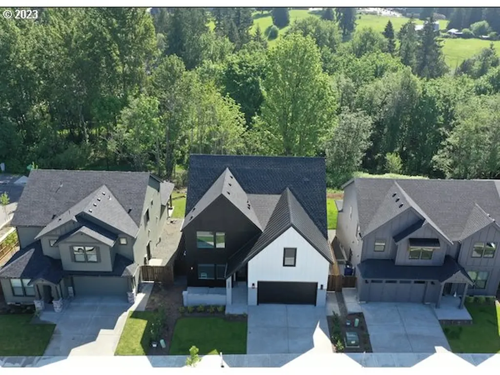 240 N 22nd Court Ridgefield WA 98642
