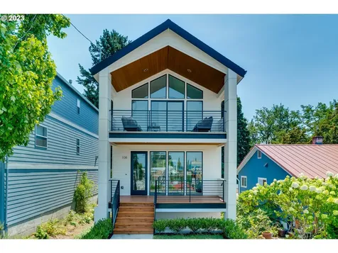 108 Ne Bridgeton Road Portland OR 97211