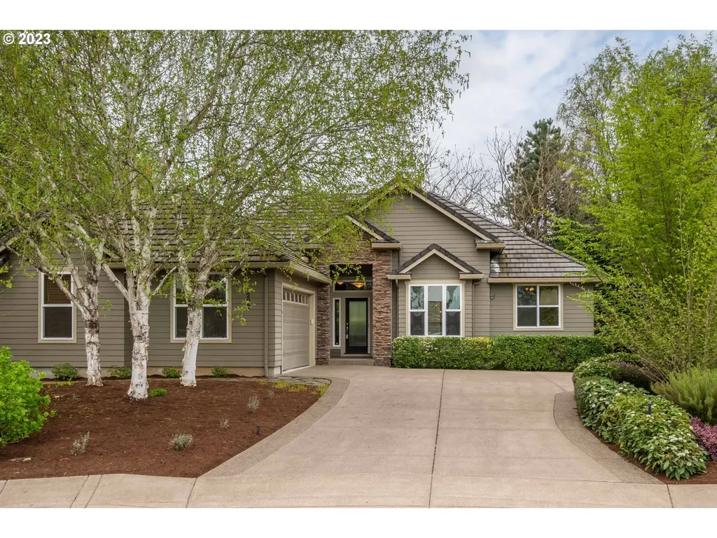 202 Pebble Beach Drive Creswell OR 97426