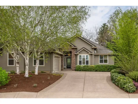 202 Pebble Beach Drive Creswell OR 97426