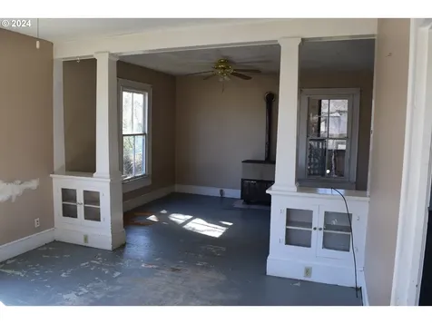 179 SE Houck Avenue Roseburg OR 97470