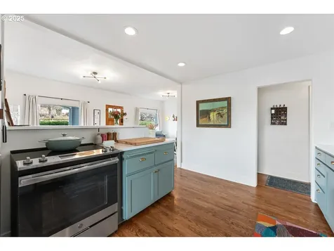 10202 SE Harold Street Portland OR 97266