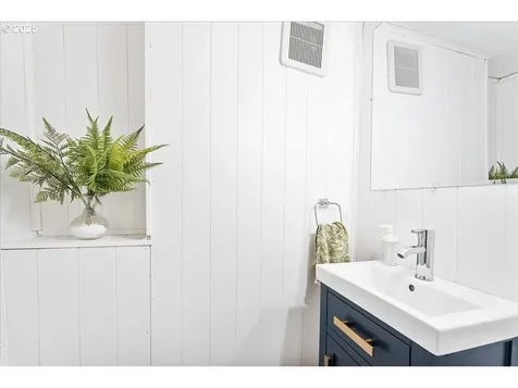 10202 SE Harold Street Portland OR 97266