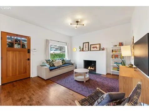 10202 SE Harold Street Portland OR 97266
