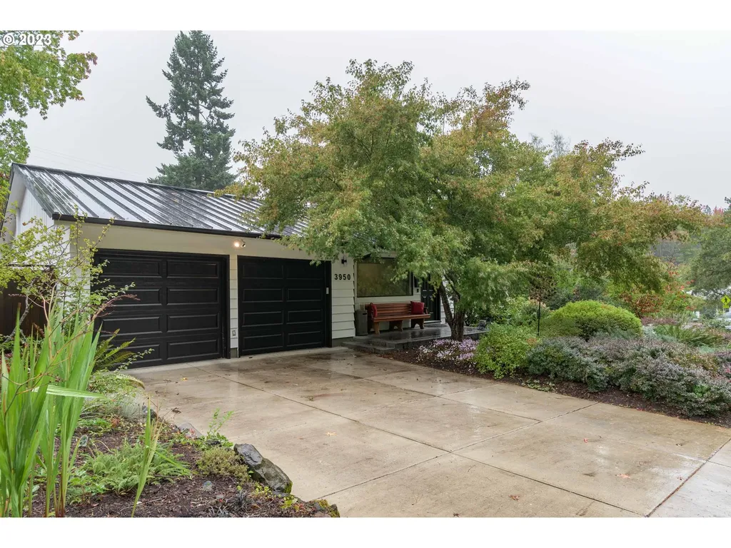 3950 Donald Street Eugene OR 97405