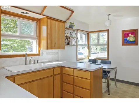 12505 SE Mill Court Portland OR 97233