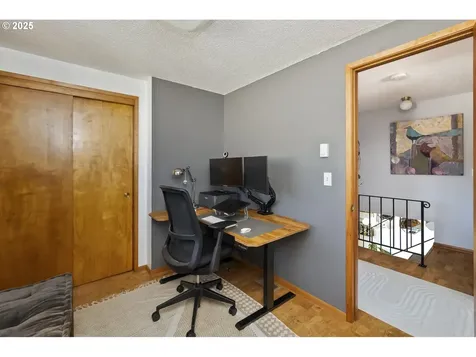 12505 SE Mill Court Portland OR 97233