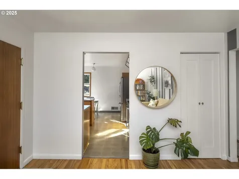 12505 SE Mill Court Portland OR 97233