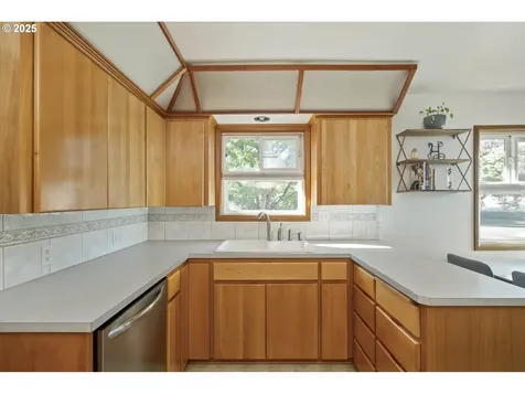 12505 SE Mill Court Portland OR 97233