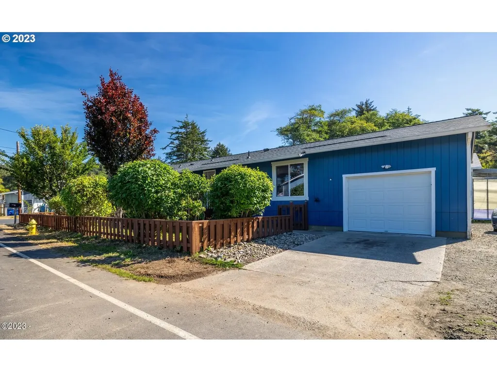 6356 Sw Inlet Avenue Lincoln City OR 97367
