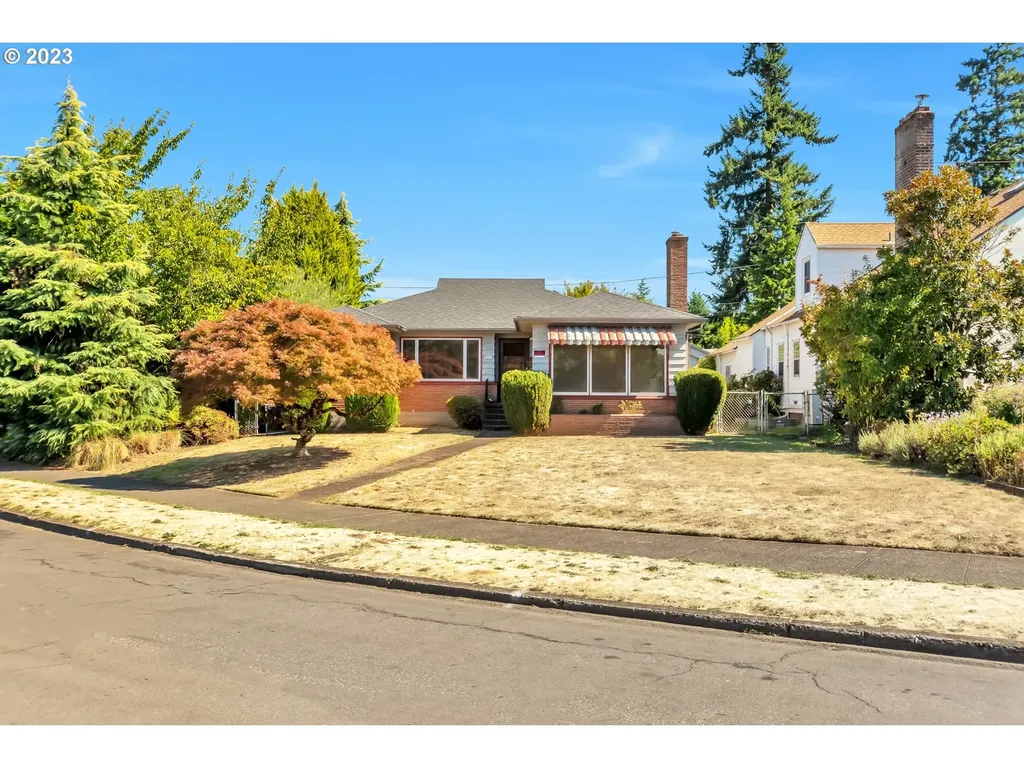 2947 N Willamette Boulevard Portland OR 97217