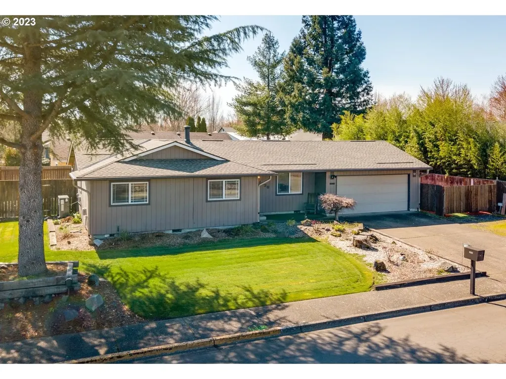 1636 Sw Locust Street Mcminnville OR 97128