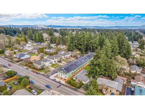 14816 NE Couch Street Portland OR 97230