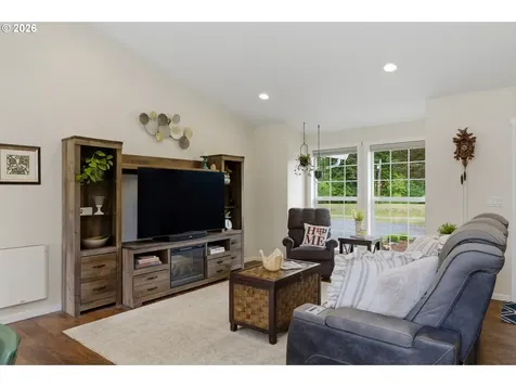 20818 NE Richmond Road Brush Prairie WA 98606