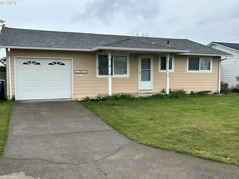1937 Thompson Road Woodburn OR 97071