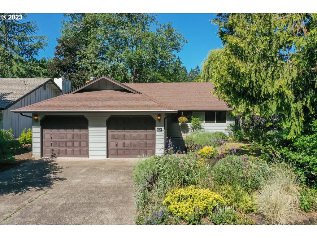4230 Kincaid Street Eugene OR 97405