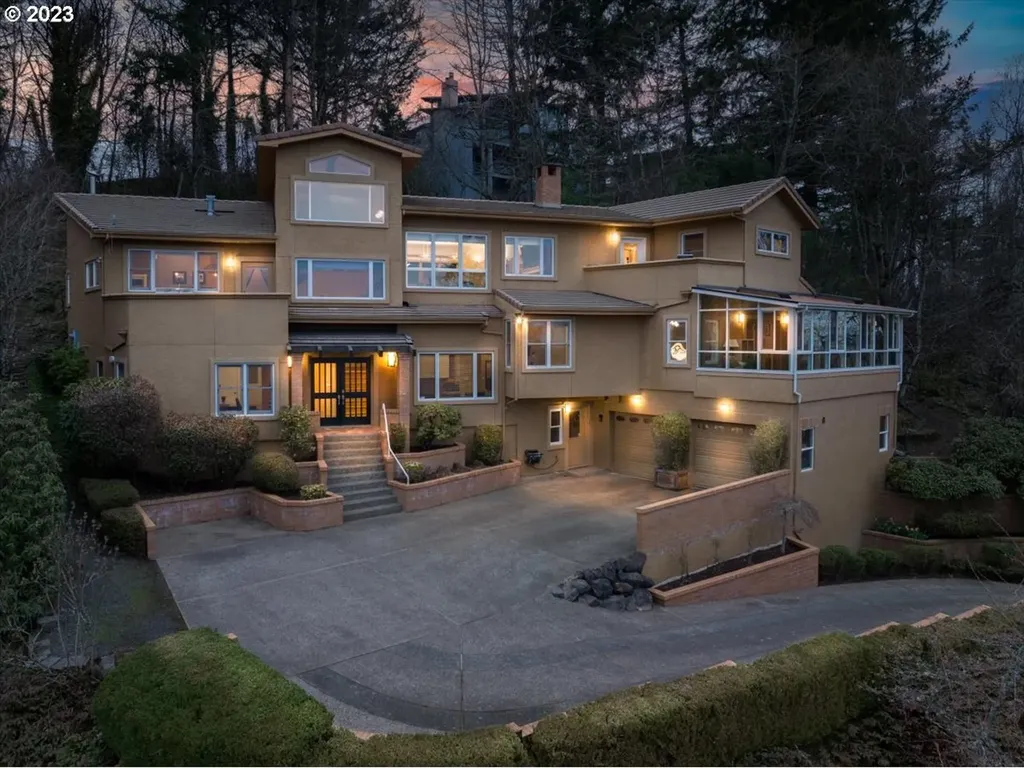 8 Garibaldi Street Lake Oswego OR 97035