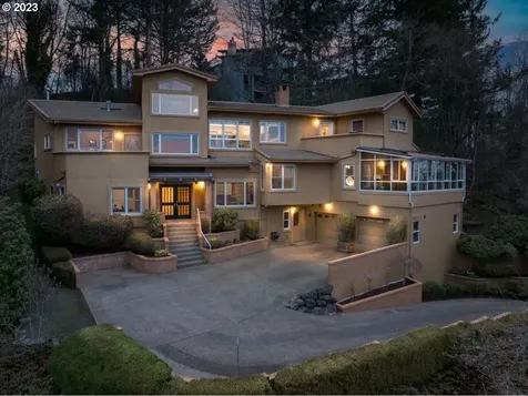 8 Garibaldi Street Lake Oswego OR 97035