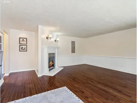 11695 Sw Nicoli Place Portland OR 97224