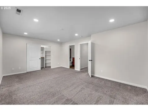 3707 NE Minnehaha Street Vancouver WA 98661