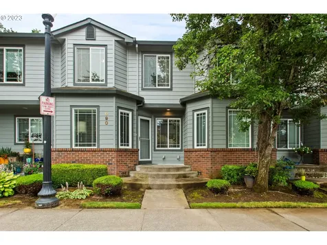 690 Ne 9th Street Gresham OR 97030