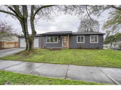 2651 Ne Dekum Street Portland OR 97211