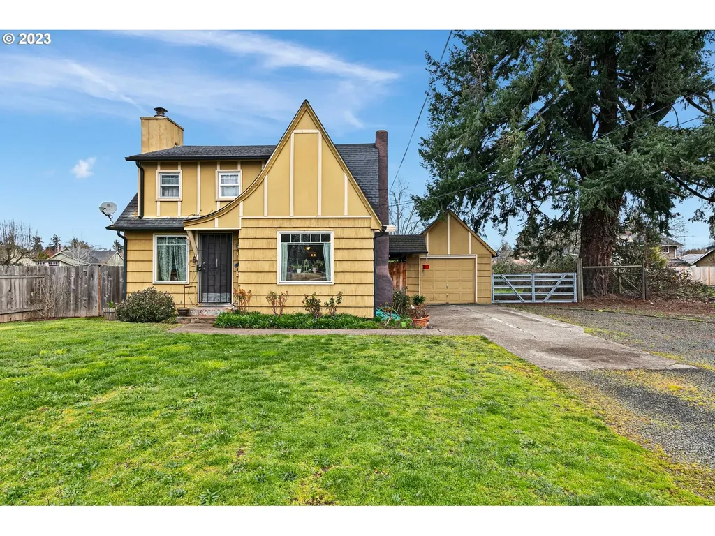 185 Ferndale Drive Eugene OR 97404