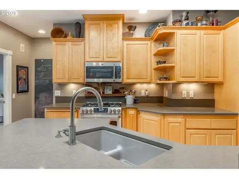 2490 NW Horizon Drive Mcminnville OR 97128