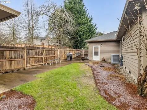 2490 NW Horizon Drive Mcminnville OR 97128