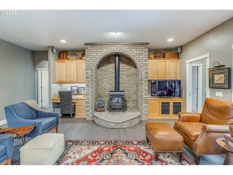 2490 NW Horizon Drive Mcminnville OR 97128