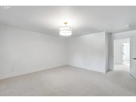 5527 Childs Road Lake Oswego OR 97035