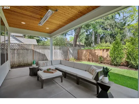5527 Childs Road Lake Oswego OR 97035