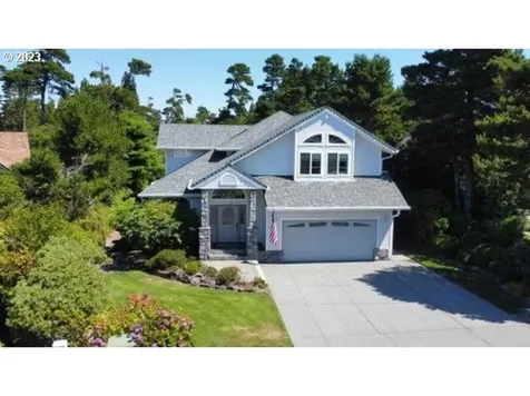 7 Mariners Lane Florence OR 97439
