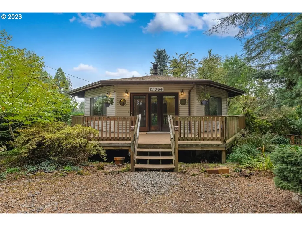 21064 Liberty Street Ne Aurora OR 97002