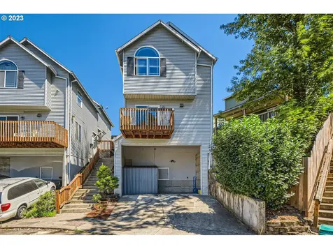 9222 Ne Hassalo Street Portland OR 97220