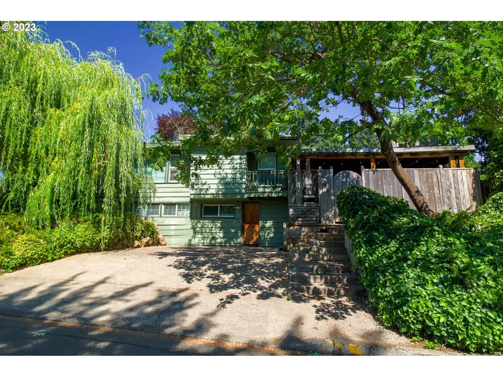 2551 Madison Street Eugene OR 97405
