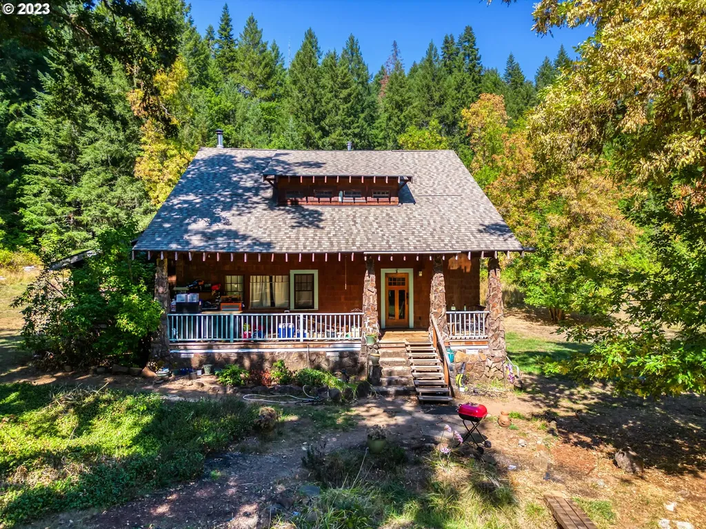 72796 Shoestring Road Cottage Grove OR 97424