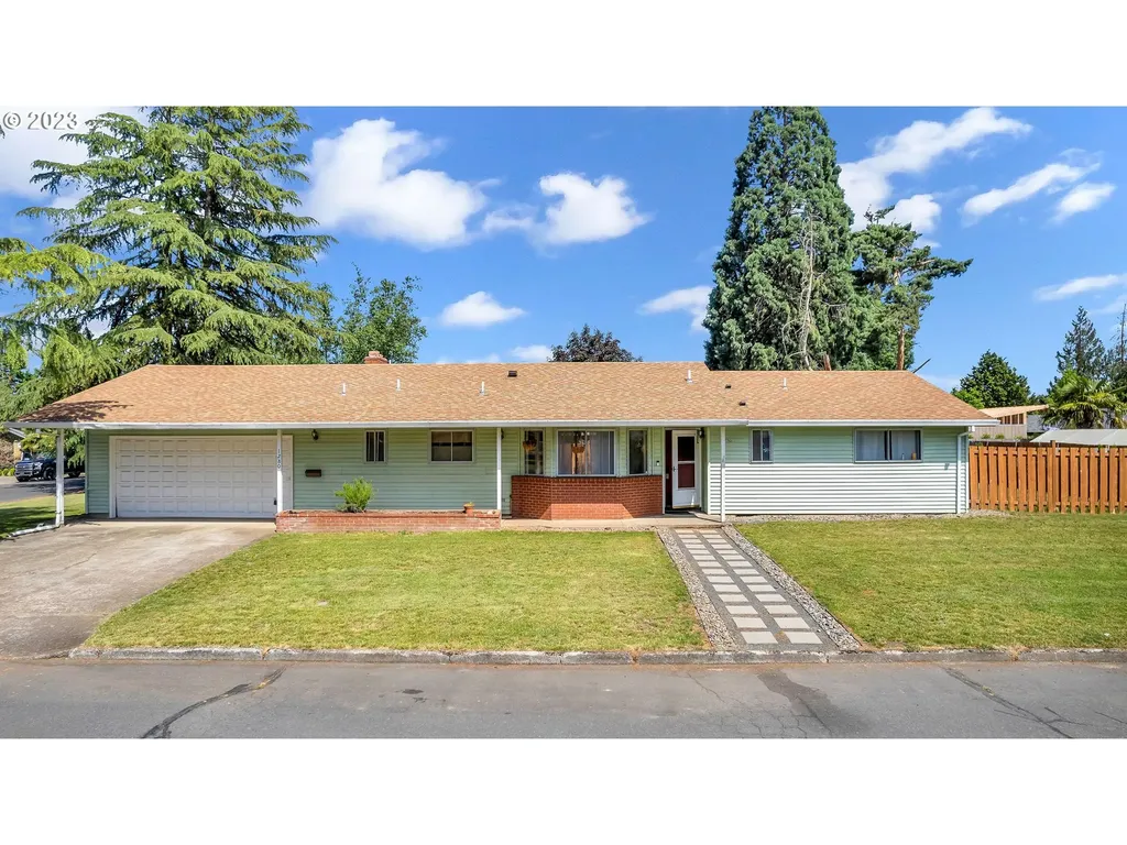 1280 Tierra Lynn Drive Woodburn OR 97071
