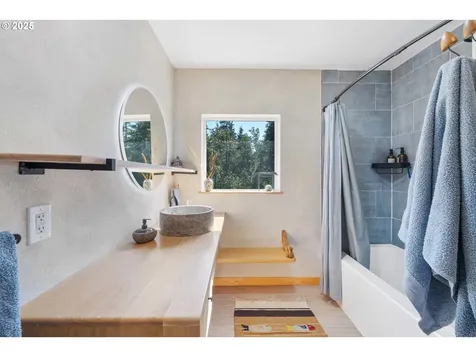 53310 Morrison Road Bandon OR 97411