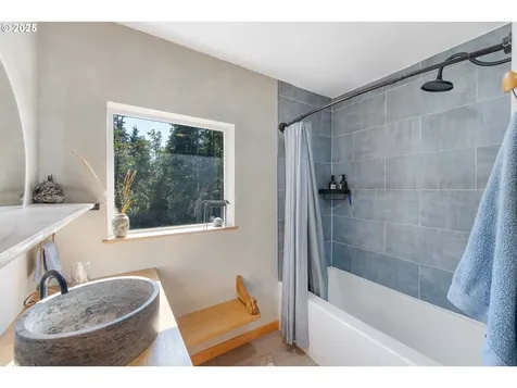 53310 Morrison Road Bandon OR 97411