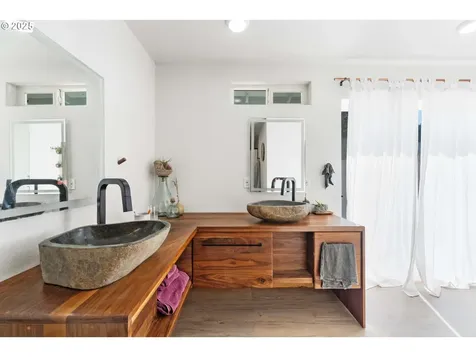 53310 Morrison Road Bandon OR 97411