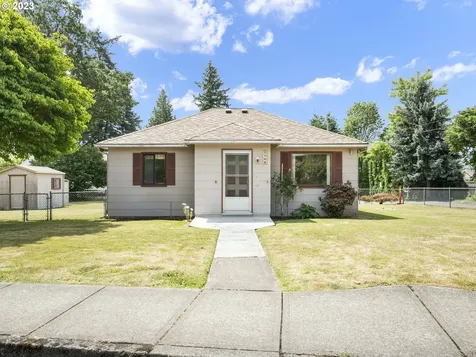 2206 G Street Washougal WA 98671