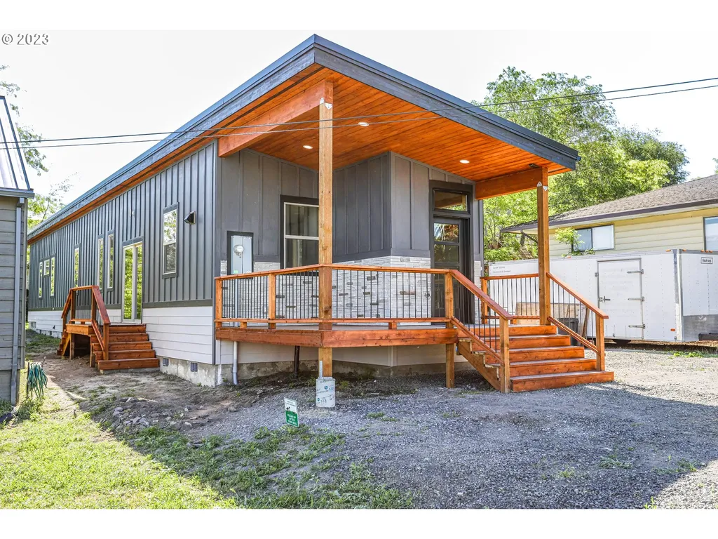 910 Clark Street The Dalles OR 97058