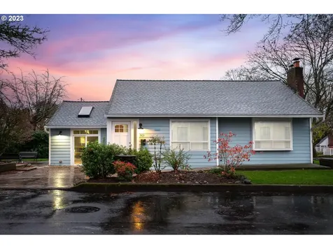 903 Nw 43rd Street Vancouver WA 98660