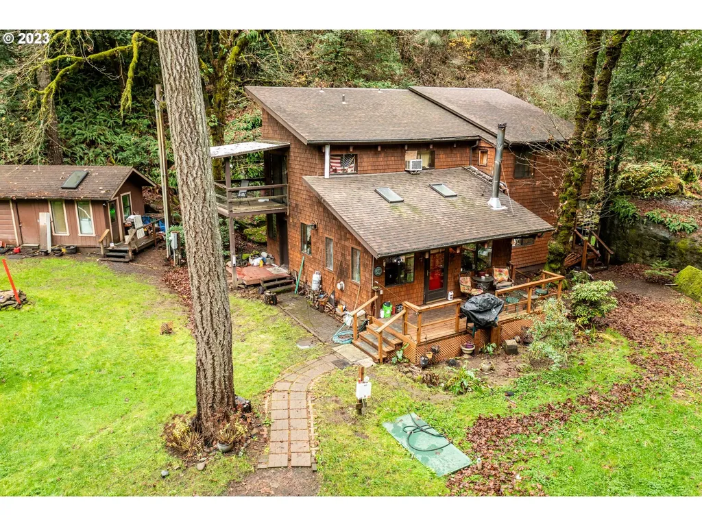 583 Yellow Creek Road Oakland OR 97462