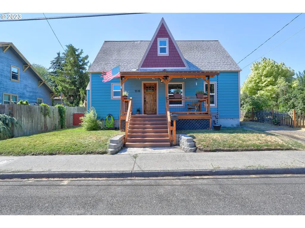 1518 E 12th Street The Dalles OR 97058